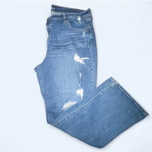 Old Navy Boyfriend Mid-Rise Distressed Jeans — Size 16, Preloved